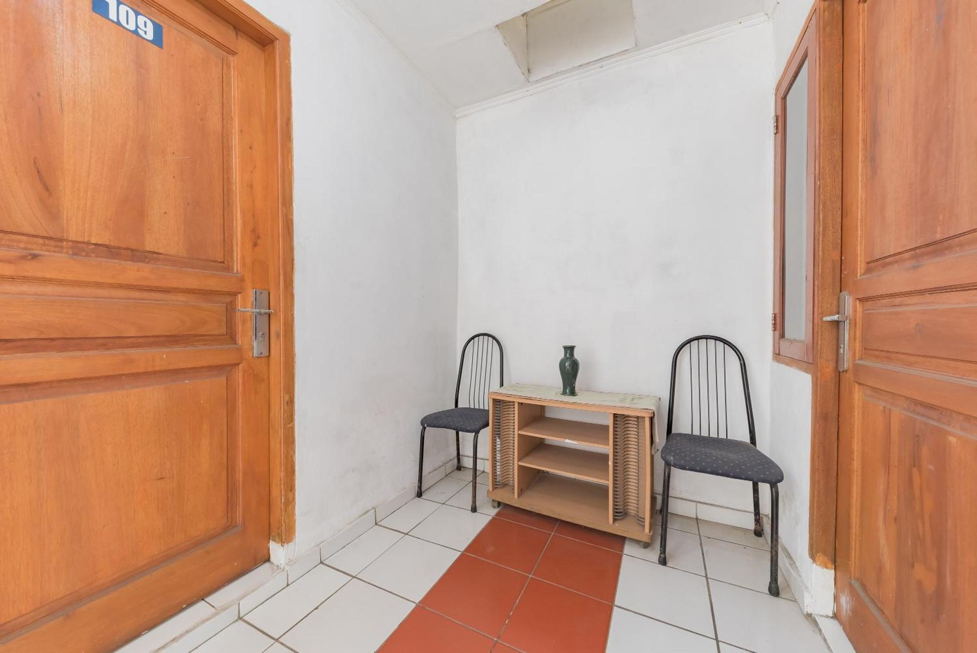 Hotel RedDoorz Syariah @ Jl Raya Sukabumi Sukaraja  Zewnętrze zdjęcie